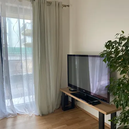 S Terasou, V Novostavbe